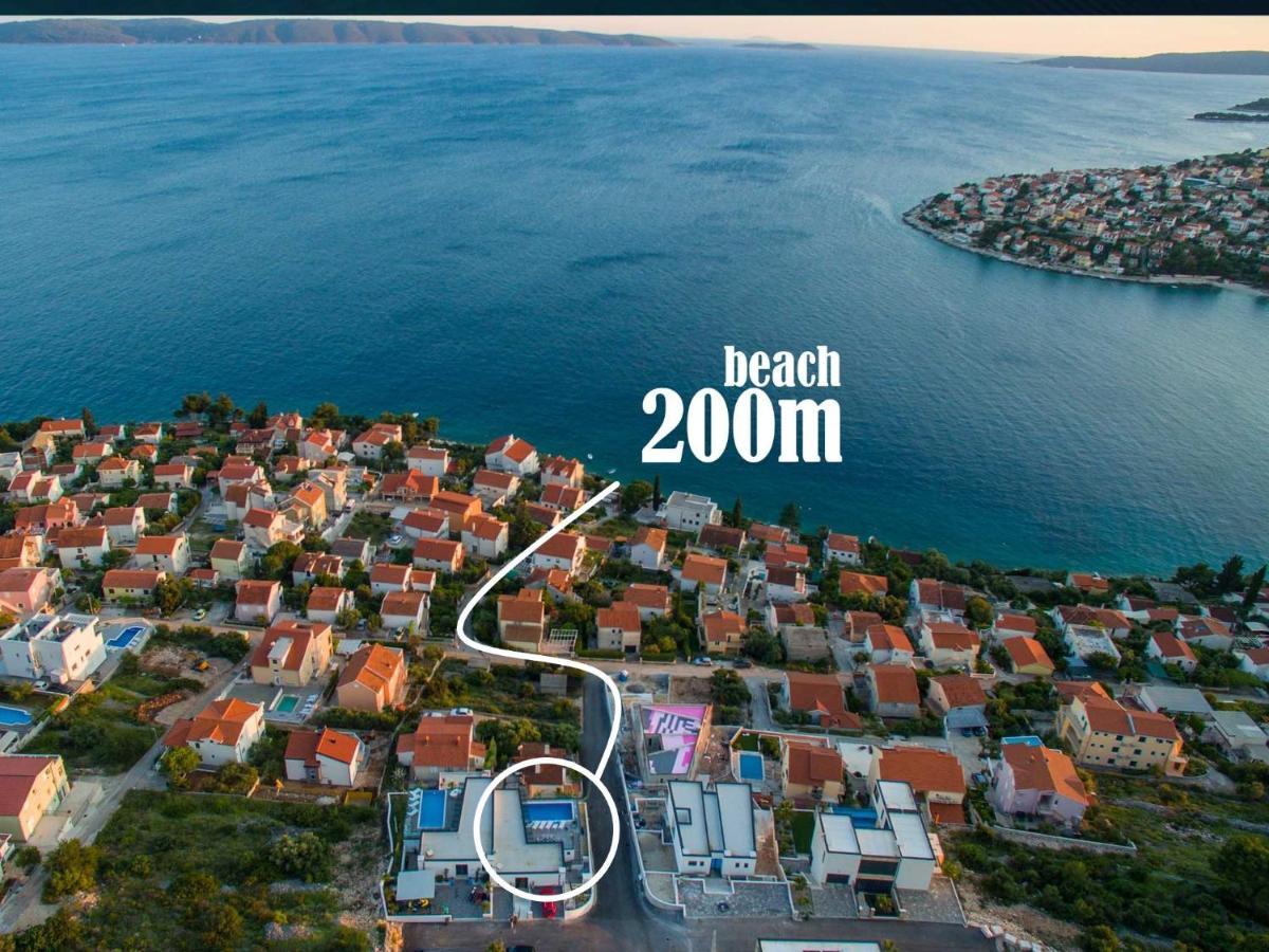 Holiday Home Olive Exclusive - 8 People, Heated Pool, Okrug Gornji, Sea View Τρογκίρ Εξωτερικό φωτογραφία