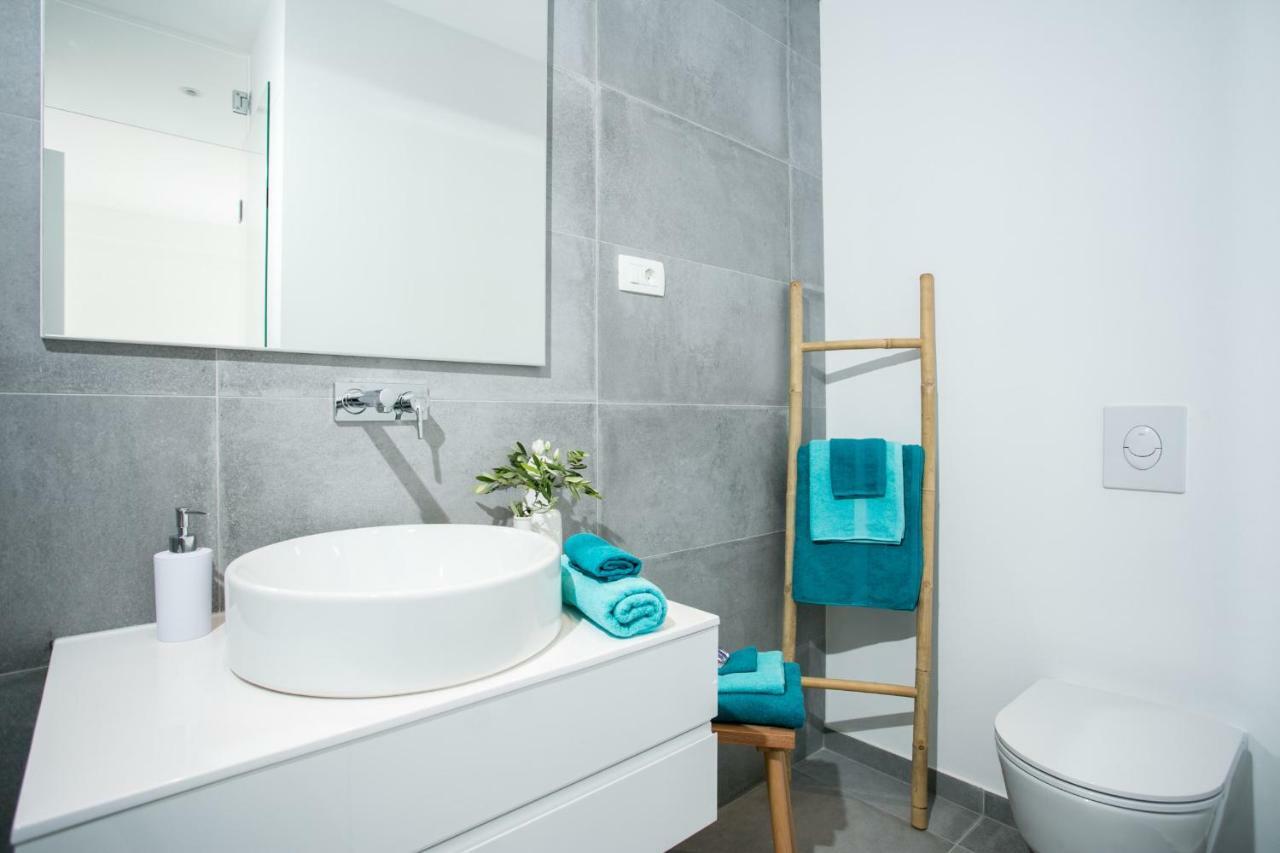 Holiday Home Olive Exclusive - 8 People, Heated Pool, Okrug Gornji, Sea View Τρογκίρ Εξωτερικό φωτογραφία
