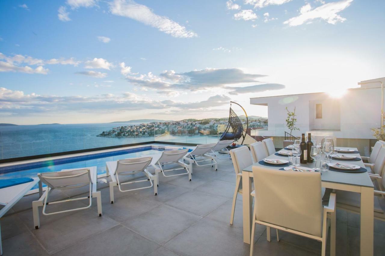 Holiday Home Olive Exclusive - 8 People, Heated Pool, Okrug Gornji, Sea View Τρογκίρ Εξωτερικό φωτογραφία