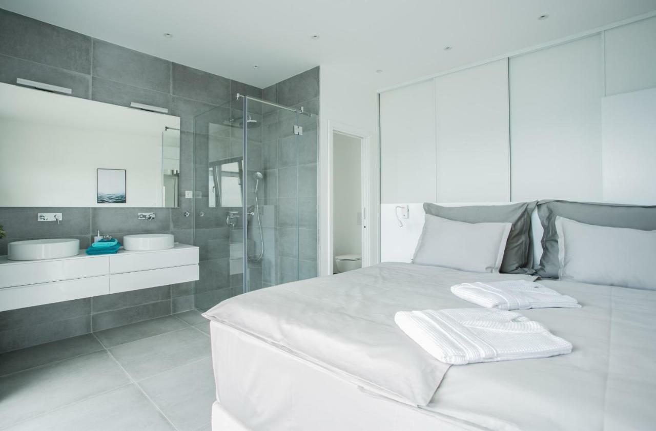 Holiday Home Olive Exclusive - 8 People, Heated Pool, Okrug Gornji, Sea View Τρογκίρ Εξωτερικό φωτογραφία