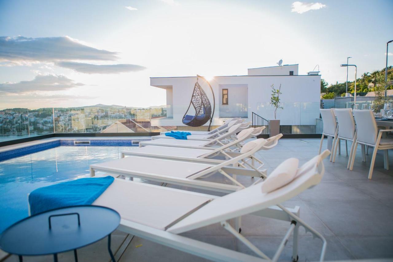 Holiday Home Olive Exclusive - 8 People, Heated Pool, Okrug Gornji, Sea View Τρογκίρ Εξωτερικό φωτογραφία